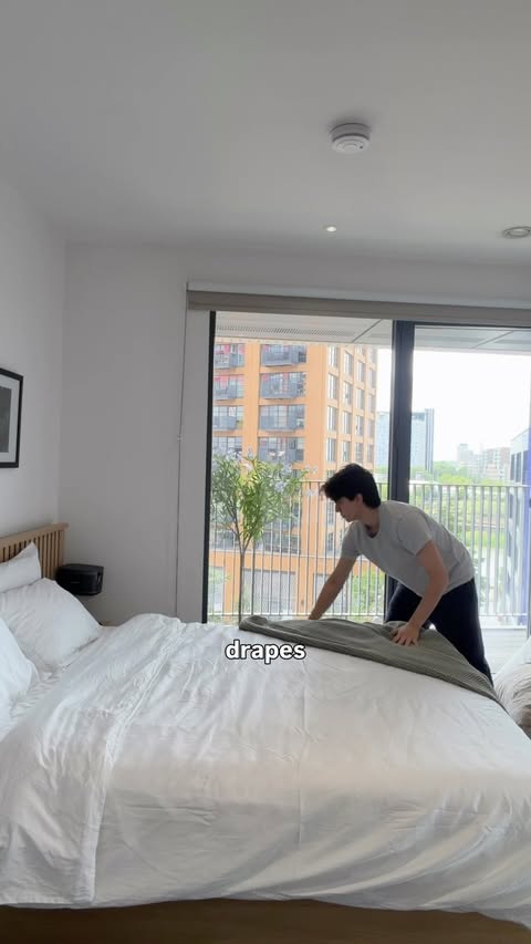 Instagram post by @christian.suen for Simba Sleep. Caption reads: [...] But regardless of which you prefer,....