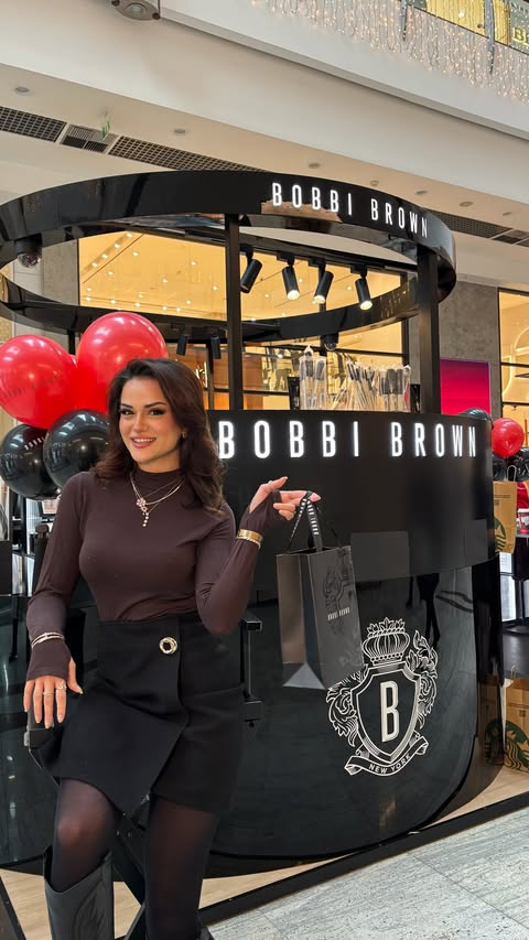 Instagram post by @busenrhrk for Bobbi Brown Cosmetics. Caption reads: Nasıl olmuşum balımm💆🏻‍♀️ • • • #makeup #grwm....