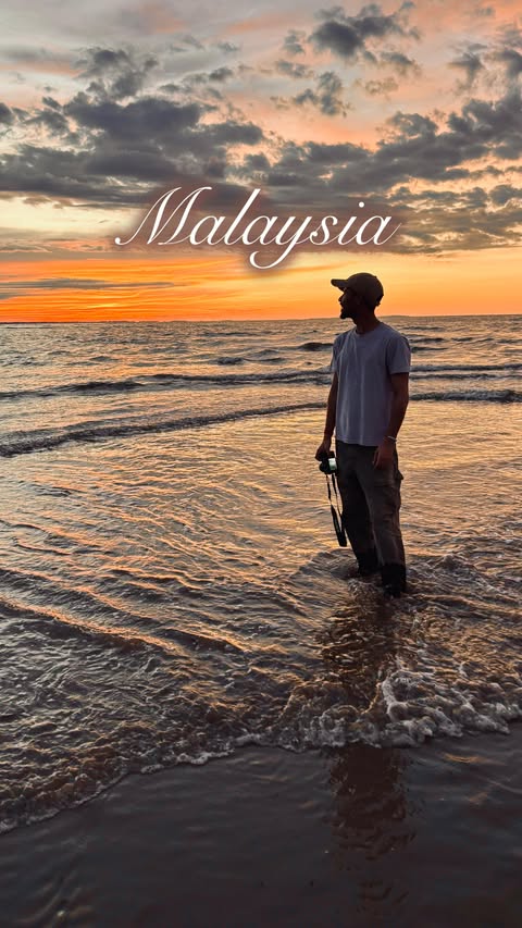 Instagram post by an influencer for Fly AirAsia. Caption reads: [...] whole story just connects. #flyairasia....