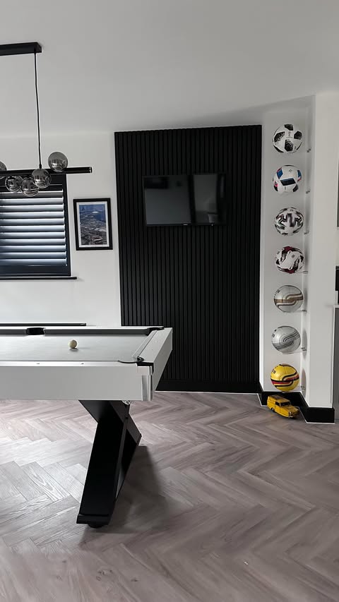 Instagram post by @themonomanor for Govee. Caption reads: [...] give his games room up! 🙈 LED lamps - Govee....