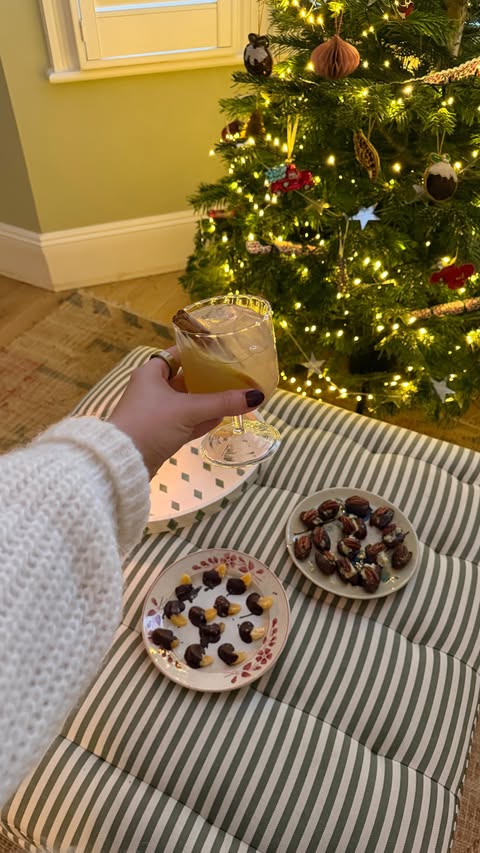 Instagram post by @poppydeyes for Holland & Barrett. Caption reads: ad| Some festive mocktail inspiration with....