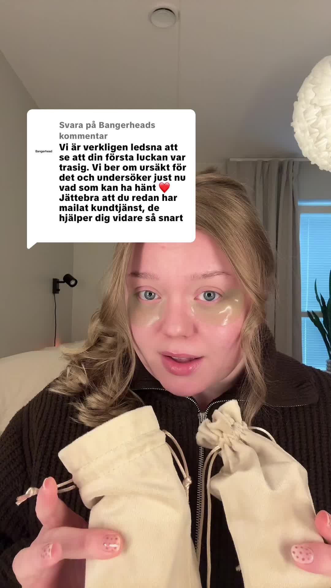 TikTok post by @frisyrerochsminkelin for Bangerhead. Caption reads: Svarar @Bangerhead 👑❤️ #julkalender....