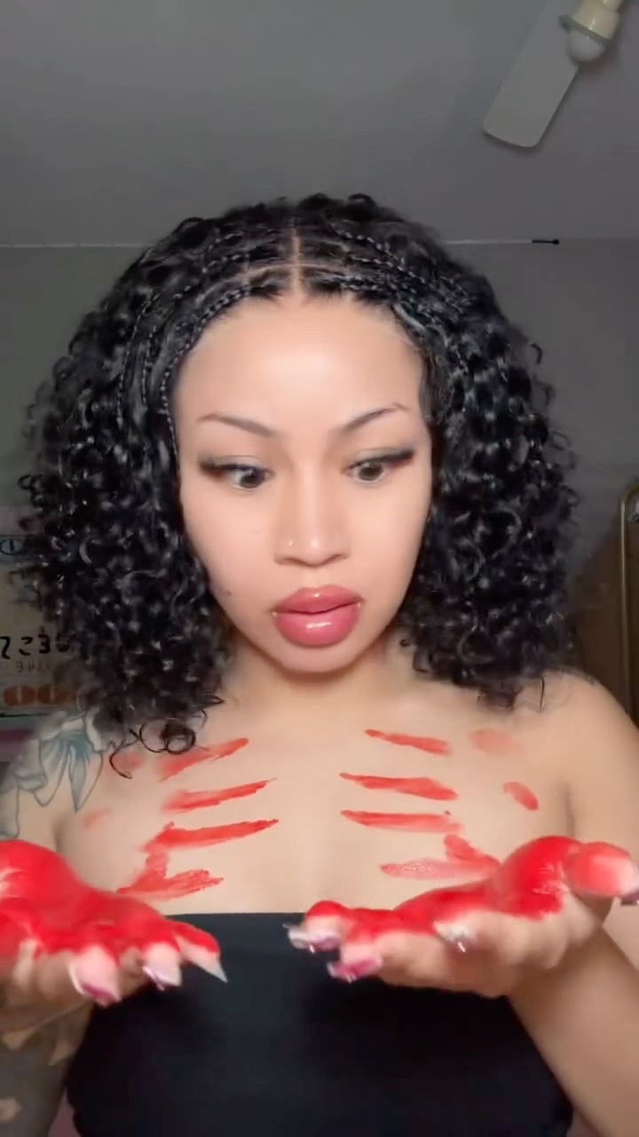 Instagram post by @theangelamaee for TTDeye. Caption reads: Red avatar but make it FLASHY✨👹

Contacts:....