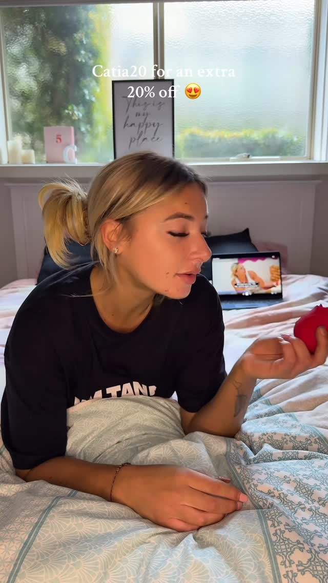 Instagram post by @catiachanel_ for Lovehoney. Caption reads: [...] No one hits the spot better than you +....