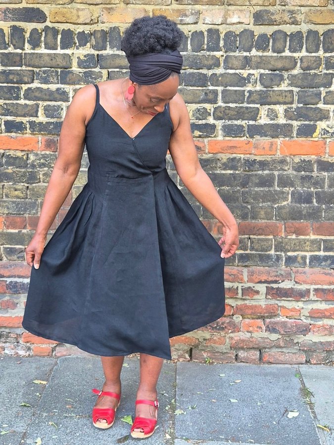 Instagram post by @thatlenaking for Friday Pattern Company. Caption reads: [...] to test this new pattern by....