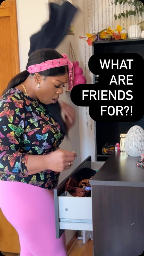 Instagram post by @iluvmelissadanielle for Splendies. Caption reads: #Ad Subscribe to Splendies here: Splendies is size....