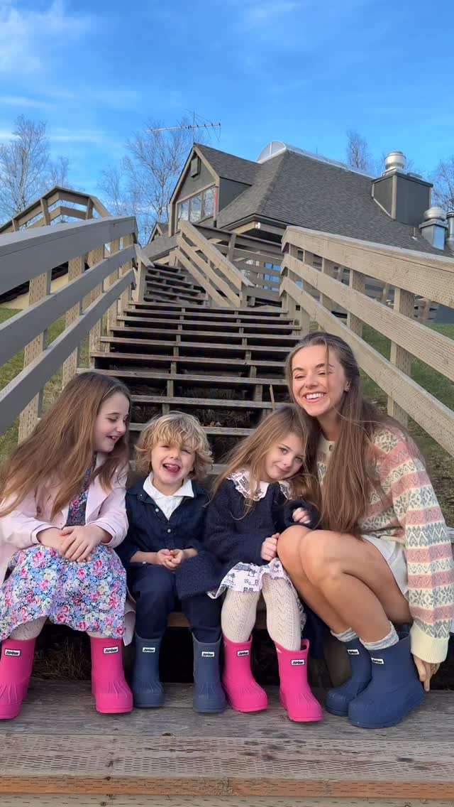 Instagram post by @laurenhadalittlelamb for Floafers. Caption reads: [...] 🤍 
New Scout rain boots by our faves....