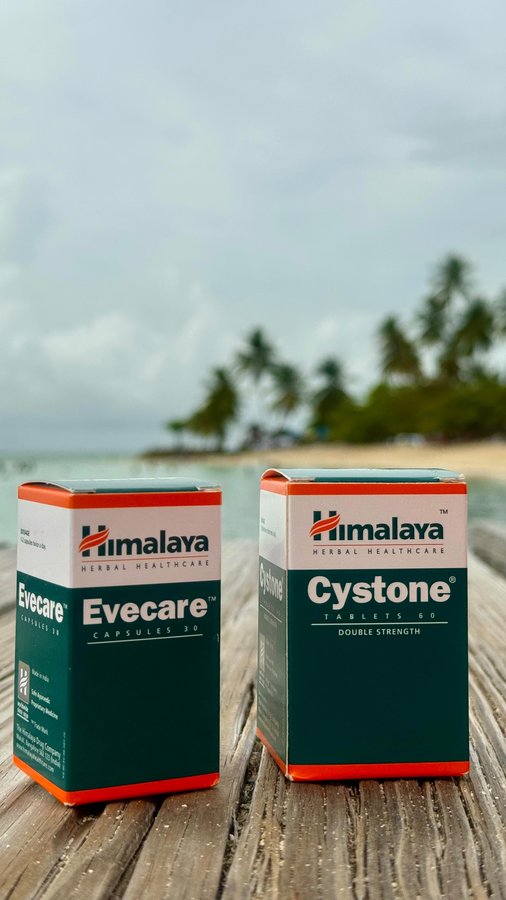 Instagram post by @lycieeee for Himalaya Wellness. Caption reads: Girl Talk 👯‍♀️🎙️
.
Have you ever experienced any....