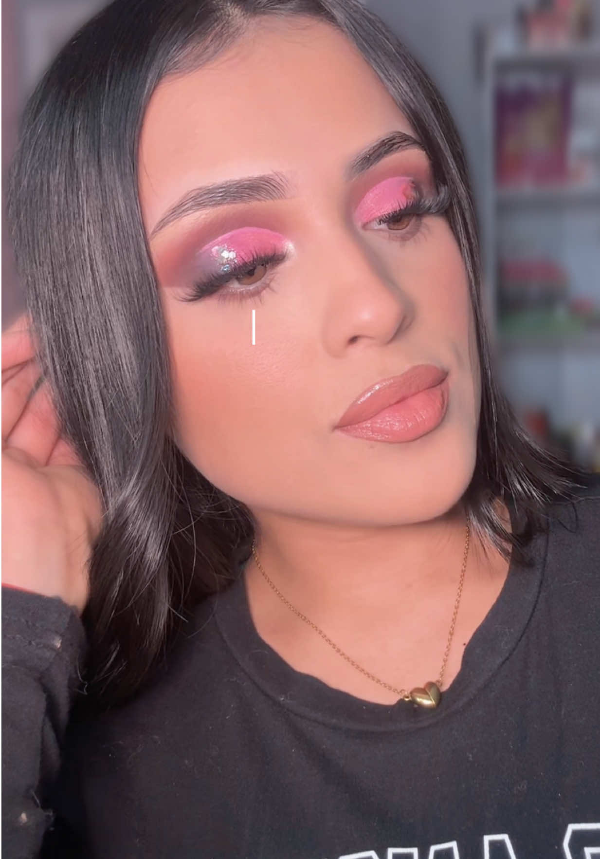 TikTok post by @pinche.selene for Lurella Cosmetics. Caption reads: [...] Cosmetics (lip liner "951" )....