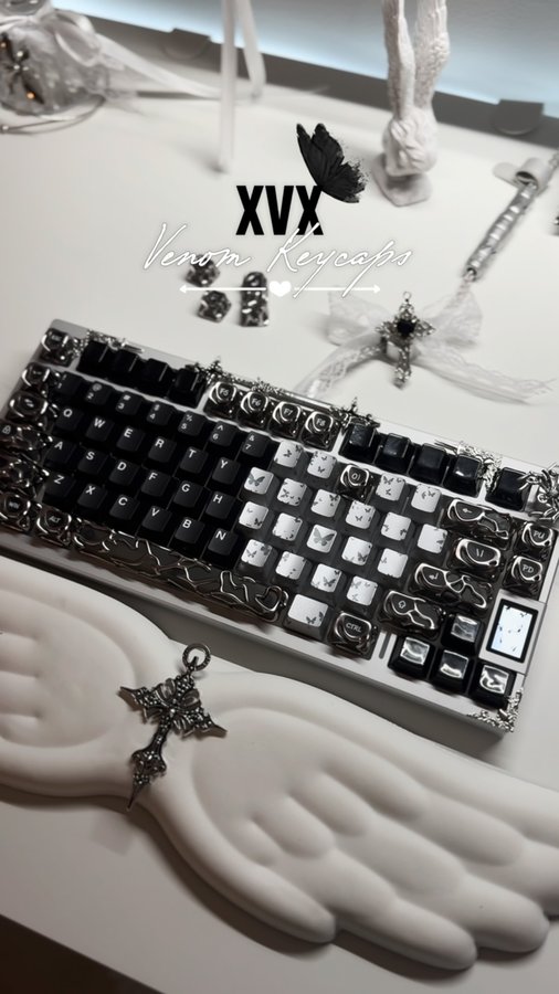 Instagram post by an influencer for XVX Keyboard. Caption reads: | | ˚₊‧⁺⋆♱ Thank you @xvx__keyboard for sending me....