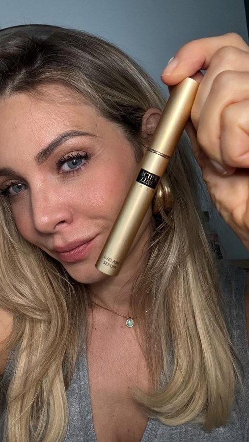 Instagram post by @anja_alavanjaviljevac for Active Luxe Cosmetics. Caption reads: Nećete vjerovati kakav će vam gušt biti....