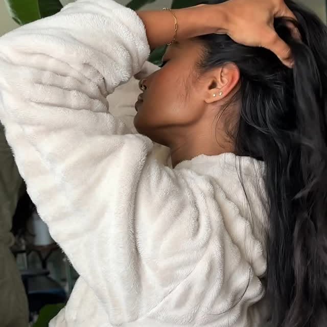 Instagram post by @dshanibernard for Zhou Nutrition. Caption reads: #ad  Glow up essentials every woman needs 💕

📌....