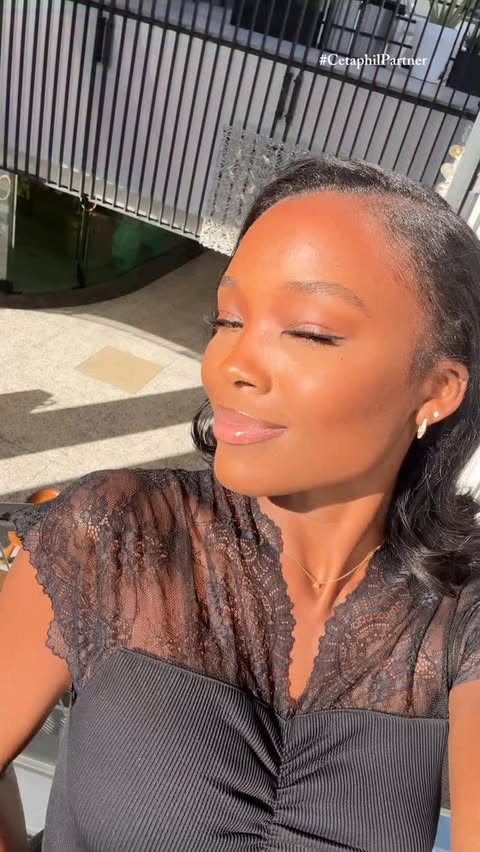 Instagram post by @melinda_melrose for Cetaphil. Caption reads: [...] look. I love a good end of day reset....