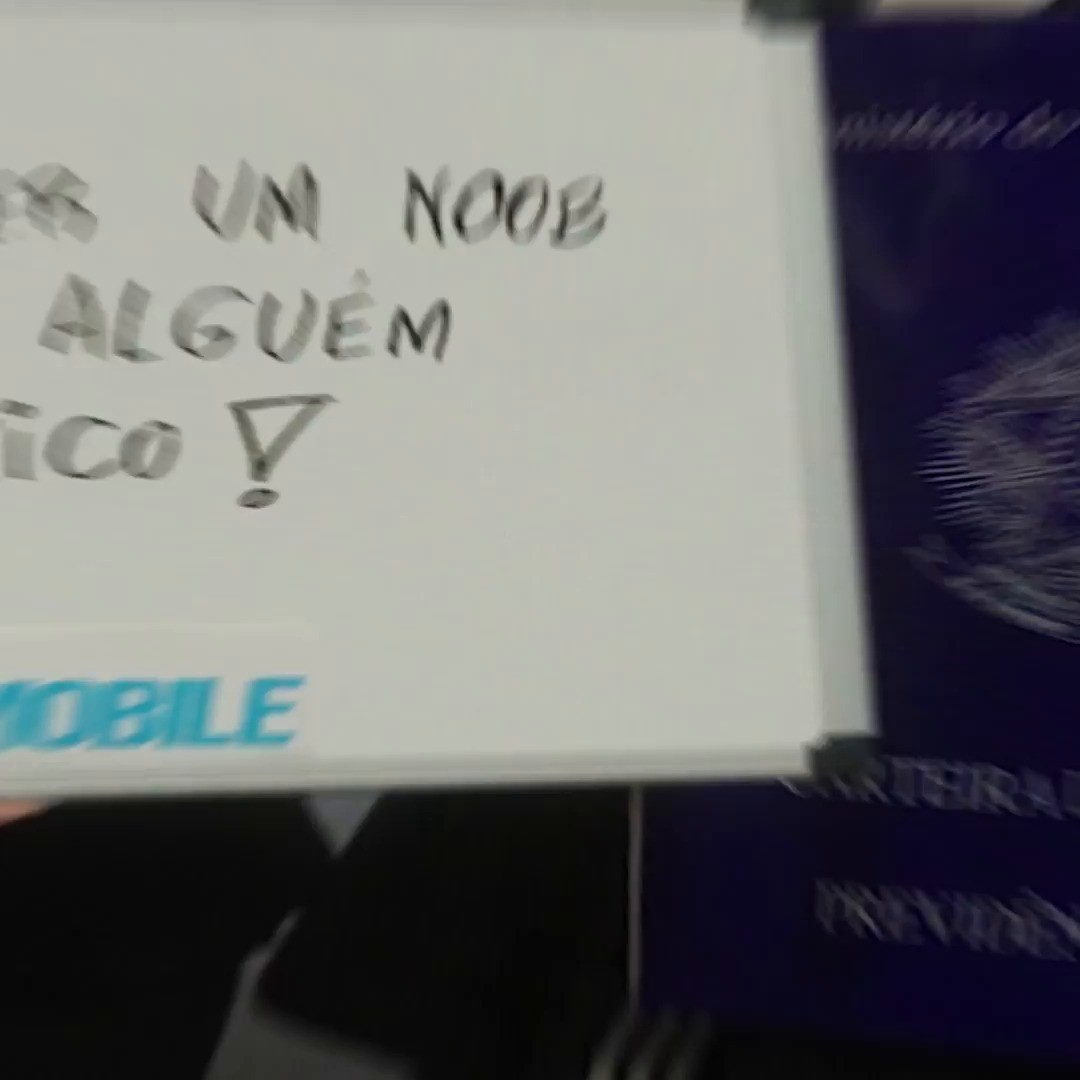 Instagram post by @mariapbonino for Ubisoft. Caption reads: ME CONVENCEU #RainbowSixMobile.