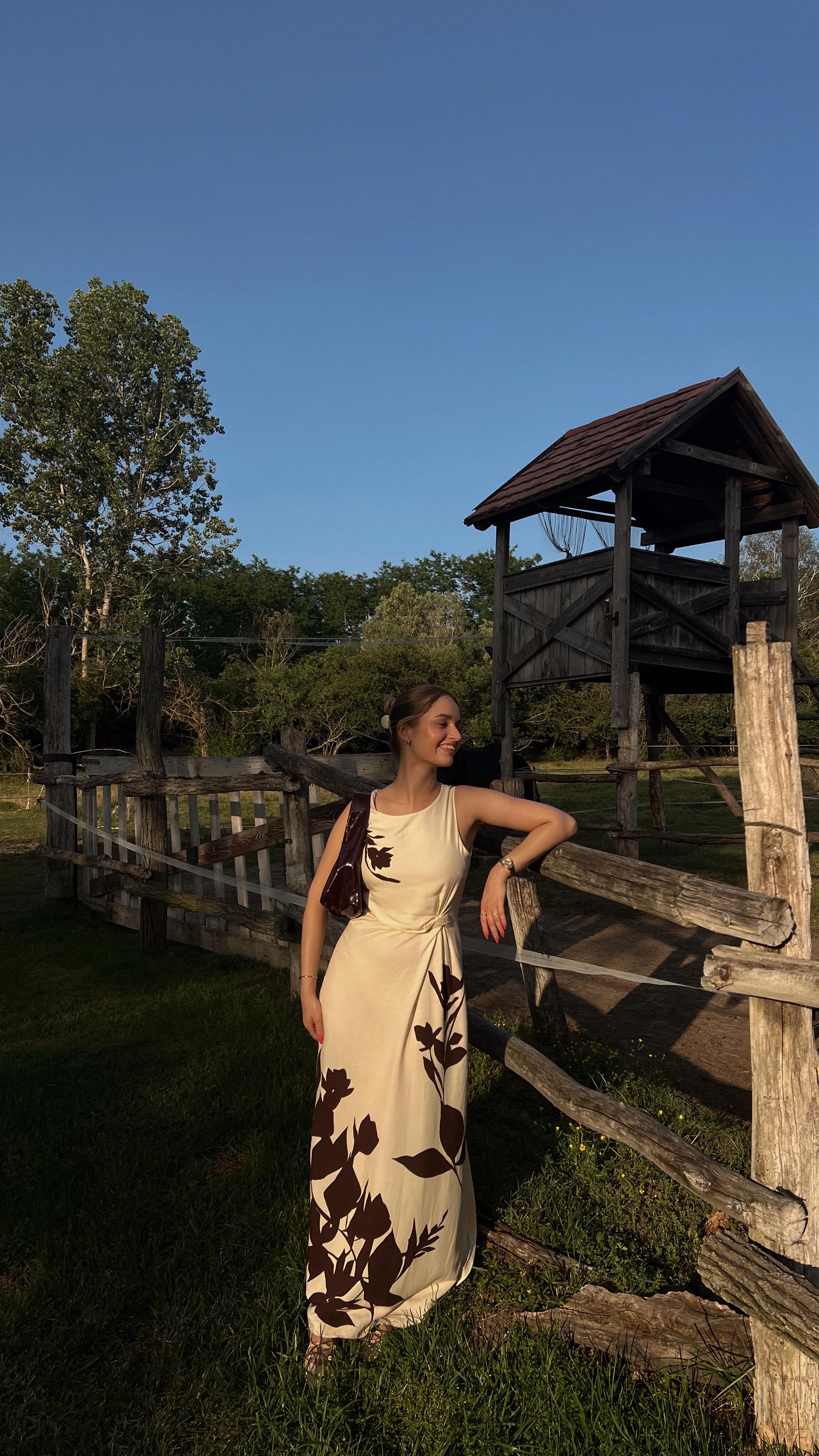 Instagram post by @zorapalkovics for MARTINI. Caption reads: #reklám / Celebrating the relaunch of @martini ❤️....