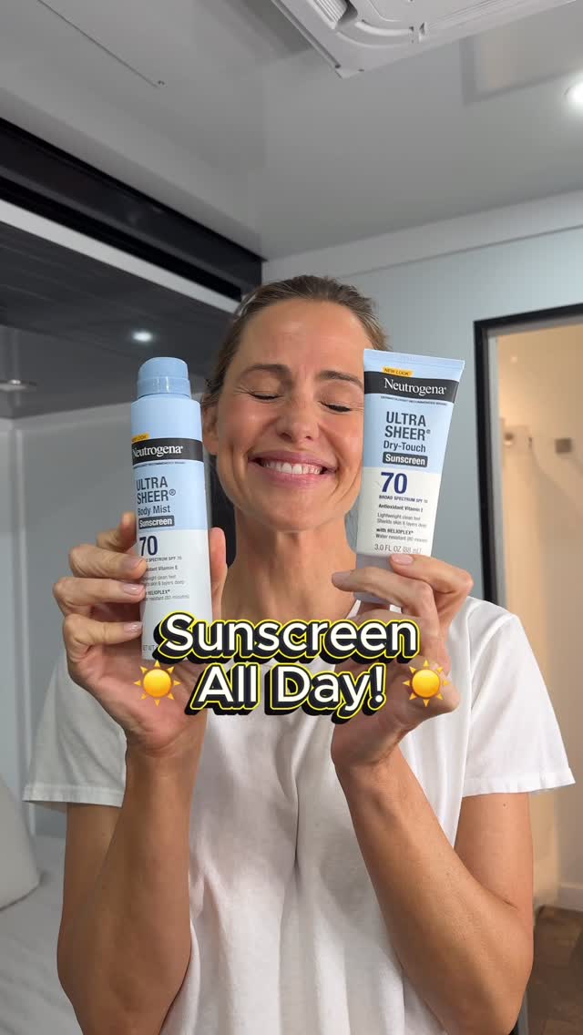 Instagram post by @jennifer.garner for NEUTROGENA. Caption reads: I wear sunscreen every day—on a bike ride 🚴‍♀️,....