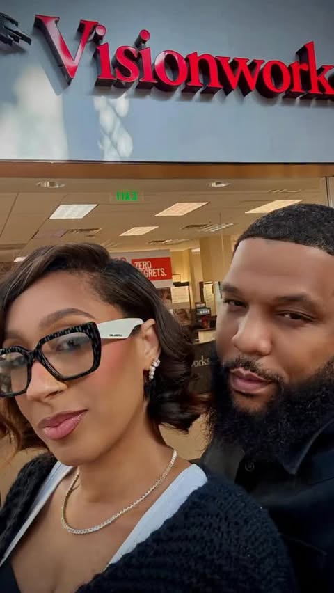 Instagram post by @justthekirks for Visionworks. Caption reads: [...] the year ended. Don’t be like us....