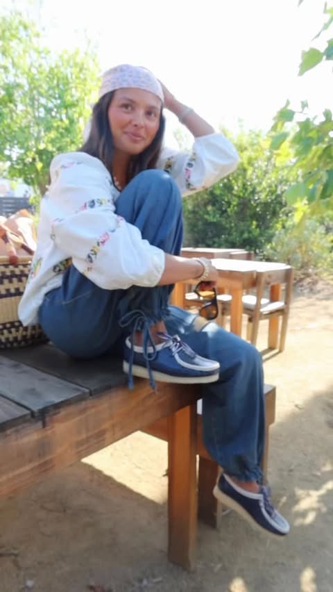 Instagram post by @laurenmailecrane for Free People. Caption reads: [...] your favorite places 💚💚💚 @freepeople.