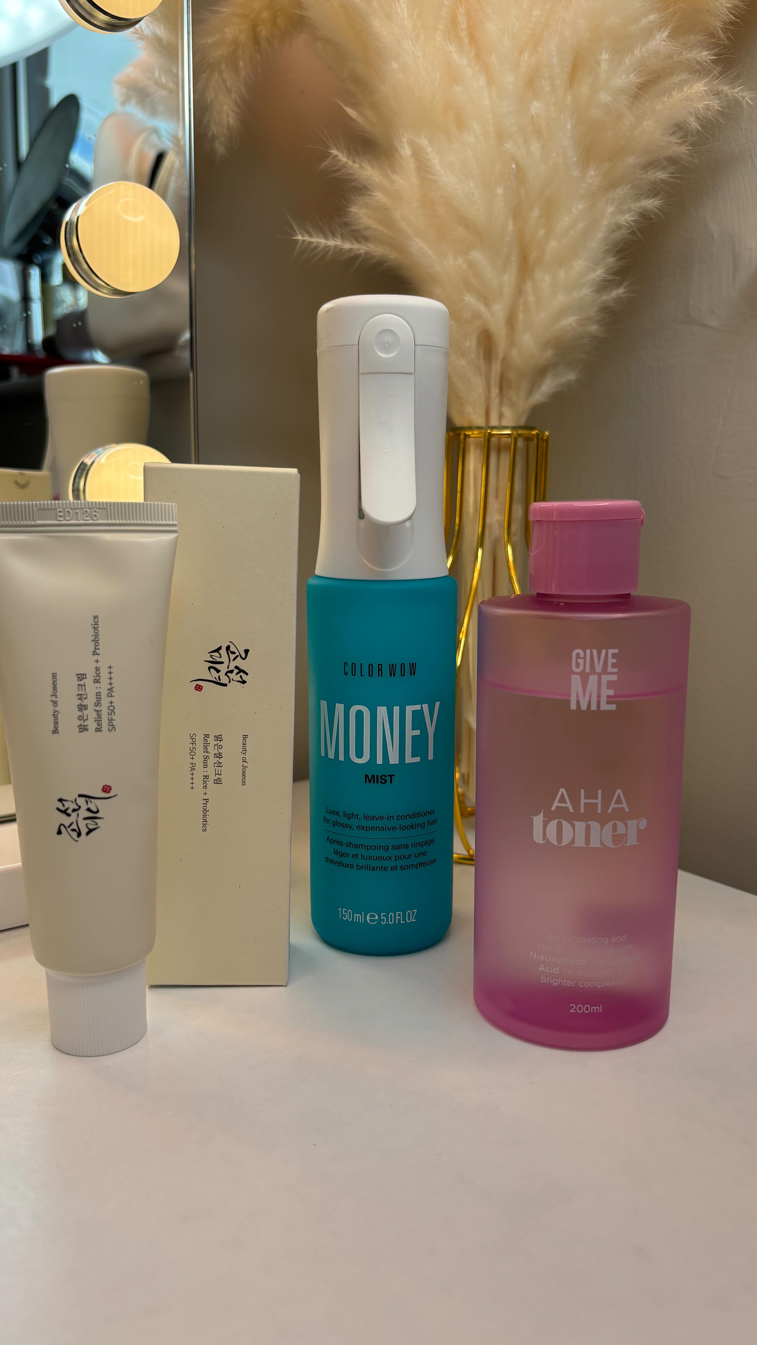 Instagram post by @molralston for SoSweet. Caption reads: what a fab PR delivery! I’m so grateful to all of....