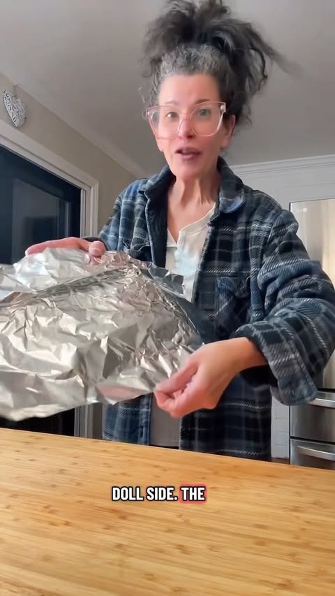 Instagram post by @mommailena for Reynolds Brands. Caption reads: Breaking news: the foil does not care.  #foil....