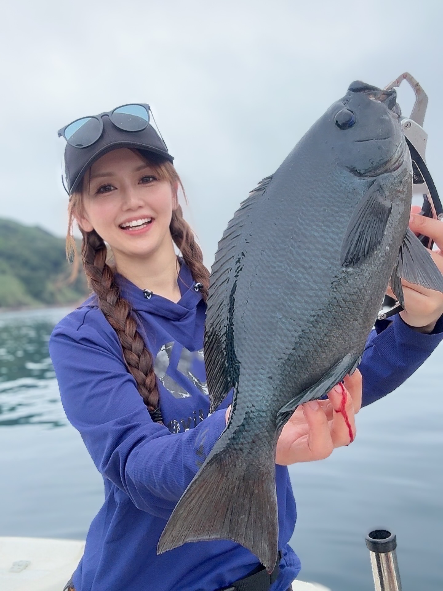 Instagram post by @mszsy.fishing for Daiwa. Caption reads: やほやほ🌟⋆꙳

新魚種GETしたよー- ̗̀👏🏻....