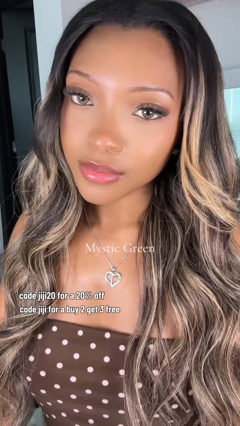 Instagram post by @jijidoll_ for Myeyebb. Caption reads: [...] wish my natural eyes looked like this....