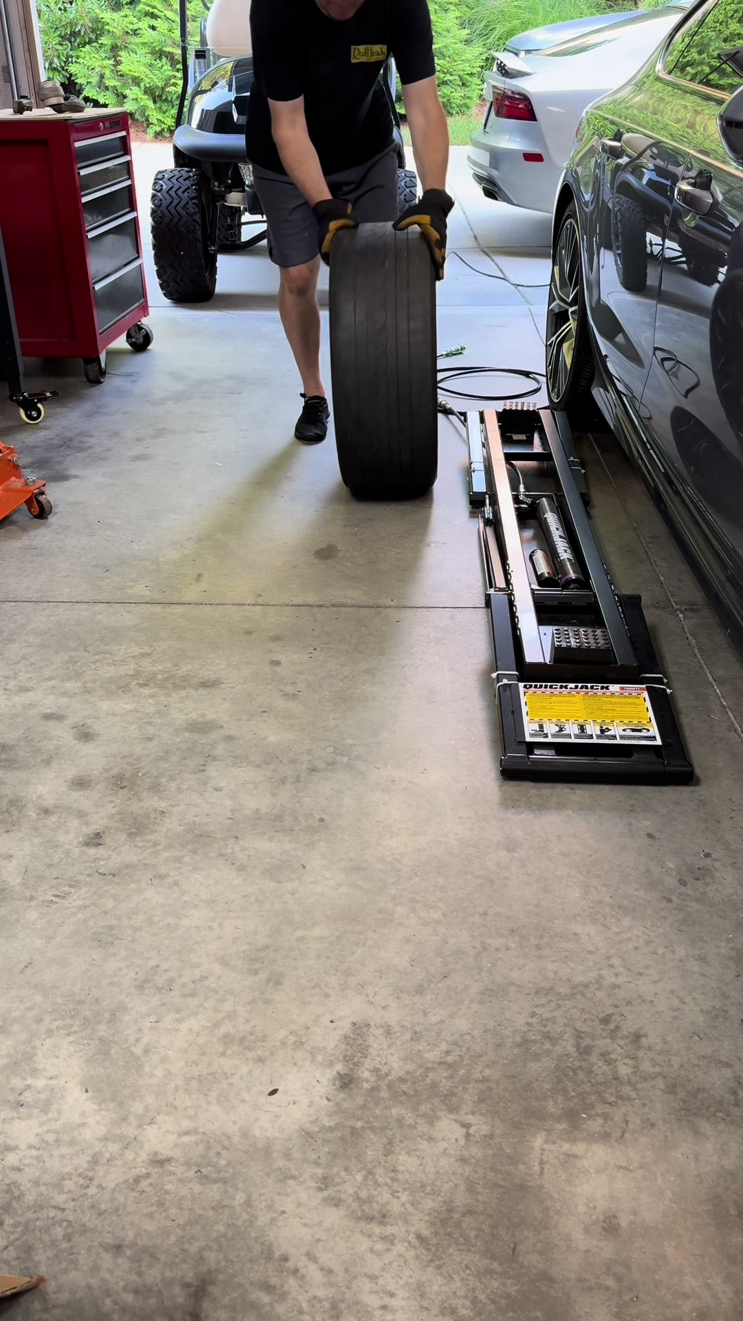 TikTok post by @slickdealsfind for Orion Motor Tech. Caption reads: [...] #herramientasautomotrices #omt....