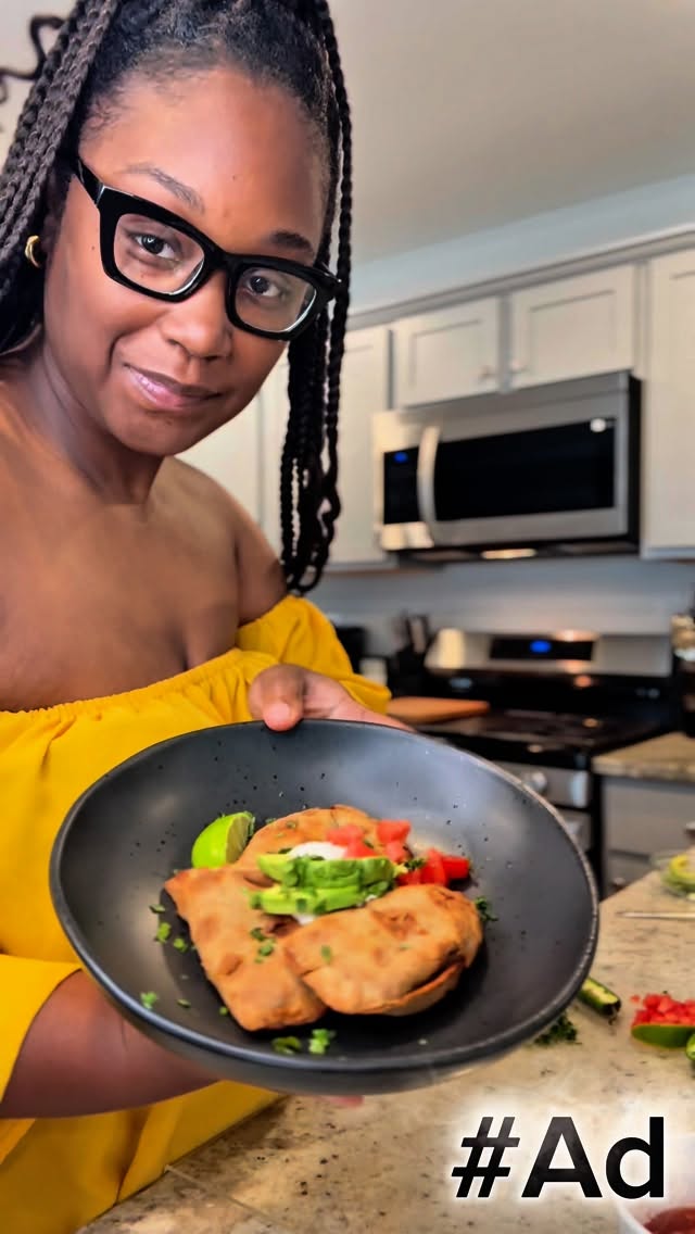 Instagram post by @thatgirlcancook__ for Easy Home Meals. Caption reads: I’ve partnered with @_easyhomemeals to share my....