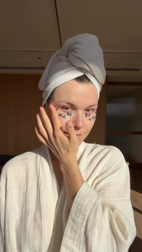 Instagram post by @annalauraamenta for MANTLE. Caption reads: Use my code ANNA for 25% off at @mantle_skin....