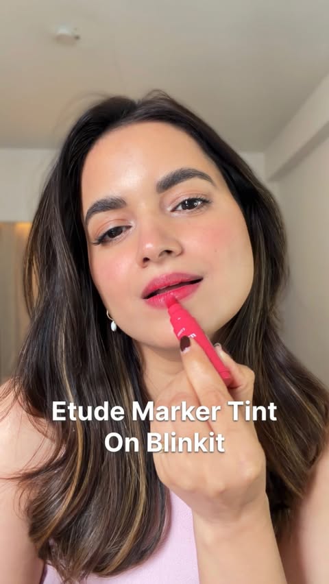 Instagram post by @minimal_makeup_muse for Etude House. Caption reads: Korean gradient lips, delivered to your doorstep....