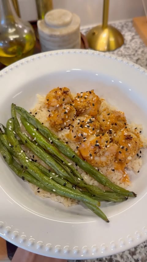 Instagram post by @livinnwithlivs for Blue Apron. Caption reads: [...] for dinner that’s exactly why I love....