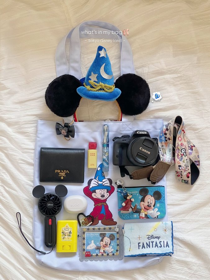 Instagram post by @orvr.o7 for Sudio. Caption reads: what's in my....