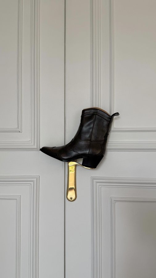 Instagram post by @closetbea for Steve Madden. Caption reads: [...] de la nueva colección de @stevemaddencl !....