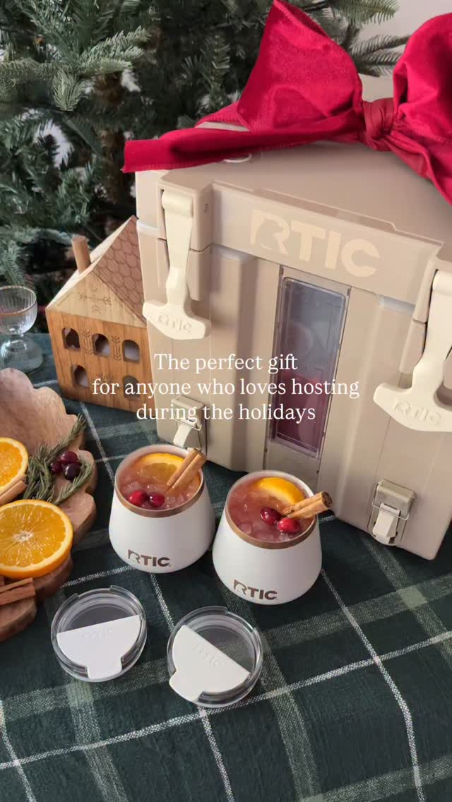 Instagram post by @hayleynan_designs for RTIC Outdoors. Caption reads: I have teamed up with @rticoutdoors to share the....