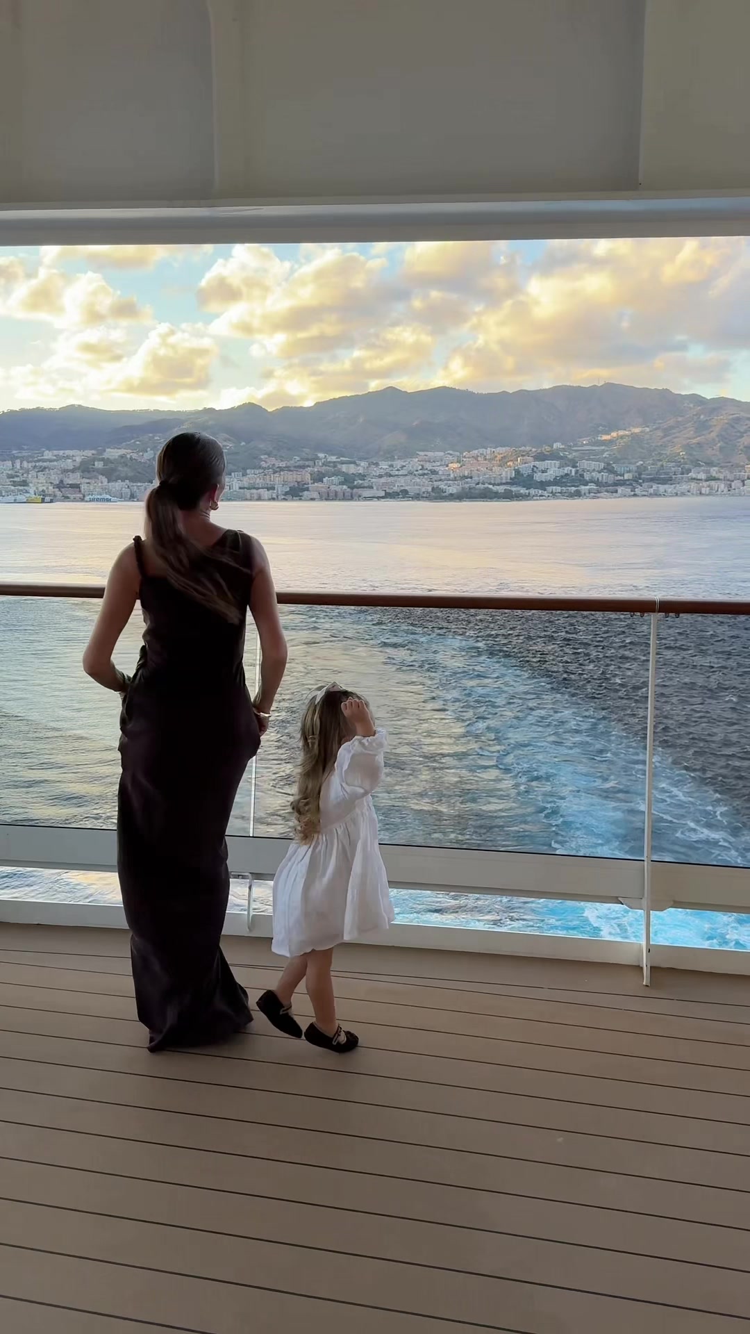 TikTok post by @maudecpion for MSC Cruises. Caption reads: [...] We experienced our first cruise with @MSC....