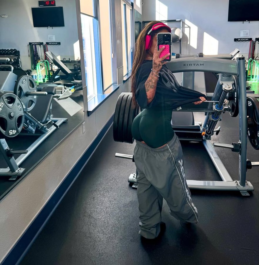 Instagram post by @ashleyshack for Sleek Fit Jewelry. Caption reads: we are so back 💚

use and abuse code: shack....