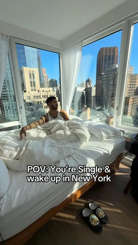 Instagram post by @noemurillo for Groupon. Caption reads: @groupon Solo Trip/Date to The Edge NYC, boat ride....