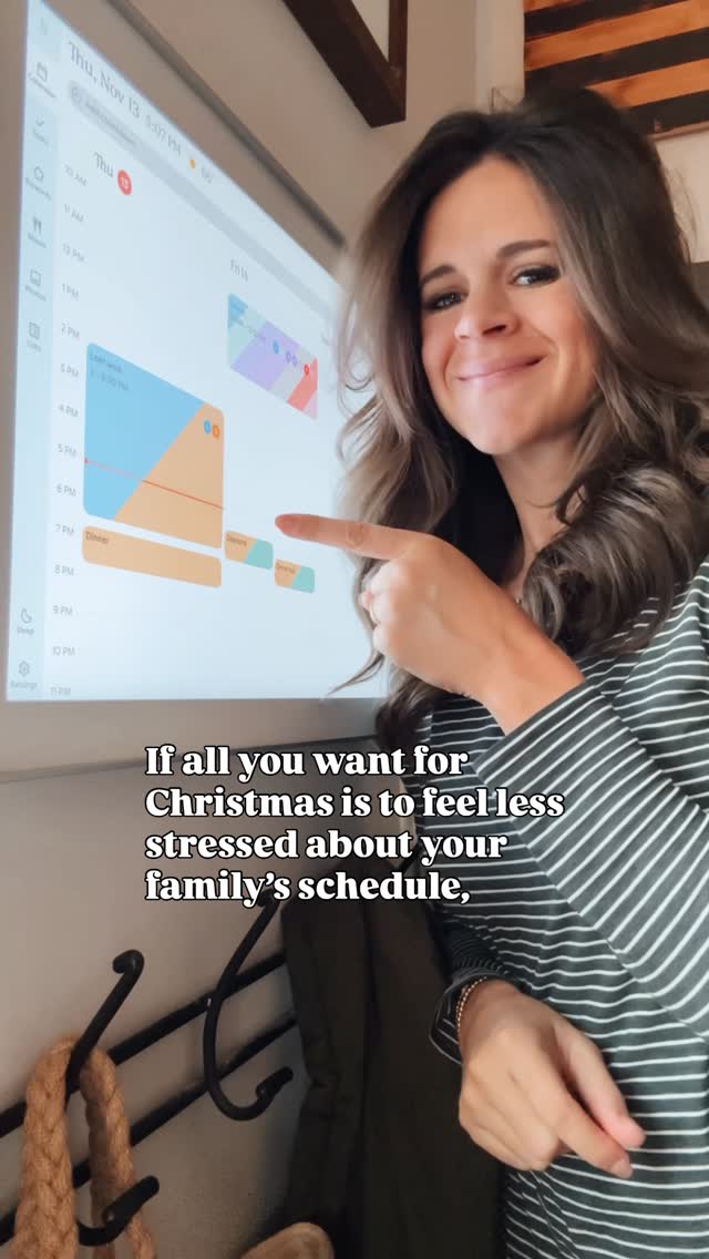 Instagram post by @kelliingram for Skylight Frame. Caption reads: What did we do before the @myskylight calendar???....