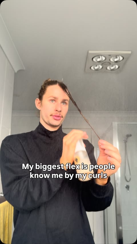 Instagram post by @maxeverett for Bounce Curl. Caption reads: 😂😂😂 The brush is @bouncecurl !! X DC:....