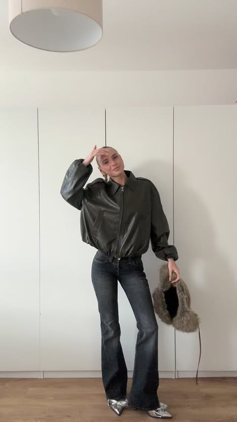 Instagram post by @celina.klug for BERSHKA. Caption reads: Werbung/ @bershka #bershkastyle.