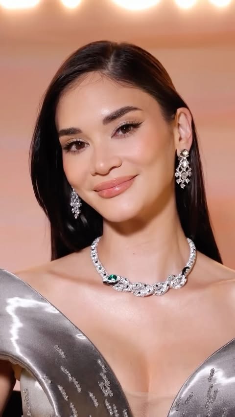 Instagram post by @piajauncey for Bulgari. Caption reads: A polychroma moment ✨ @bvlgari

wearing....
