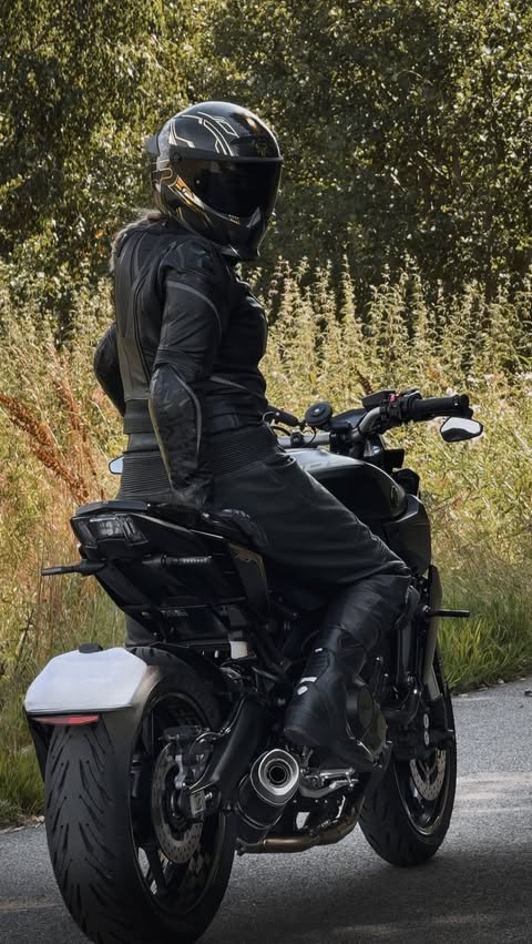 Instagram post by @ivyamaha for XLMOTO. Caption reads: [...] ride or longer routs. Exclusively on xlmoto....