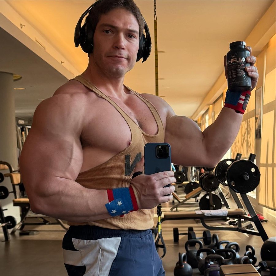 Instagram post by @diesel.josh for JYM Supplement Science. Caption reads: JYM Supplement Science is having their Cyber....