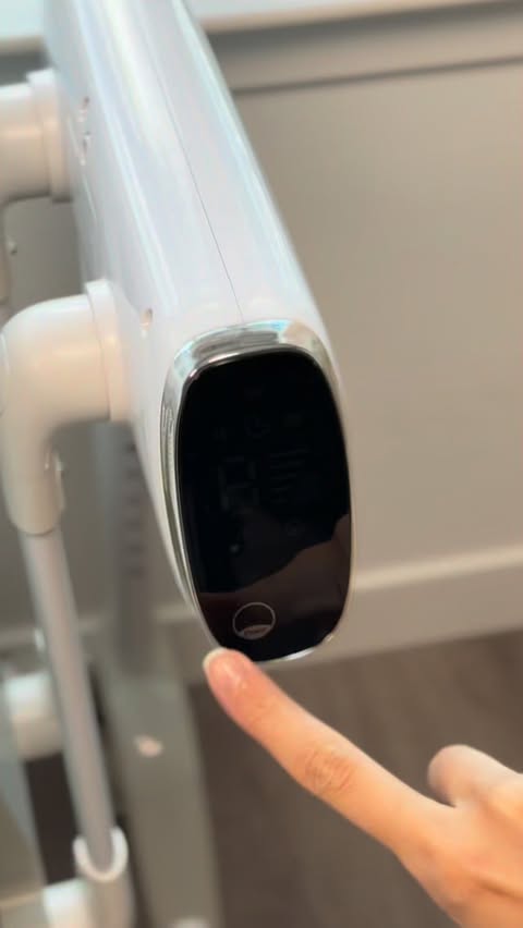 Instagram post by @hellodrezza for Maydollybaby. Caption reads: [...] 506 Smart Electric Cradle from @maydollybaby....