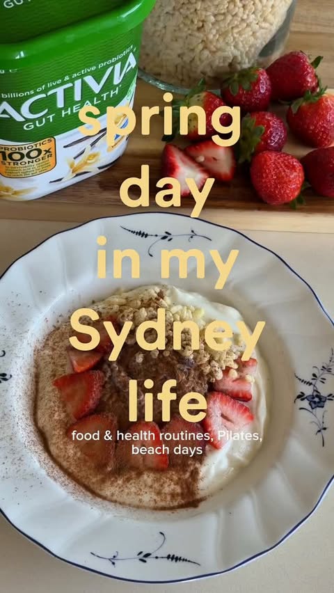 Instagram post by @janina.sph for Activia. Caption reads: [...] summer.🙂‍↕️ My current obsession is....