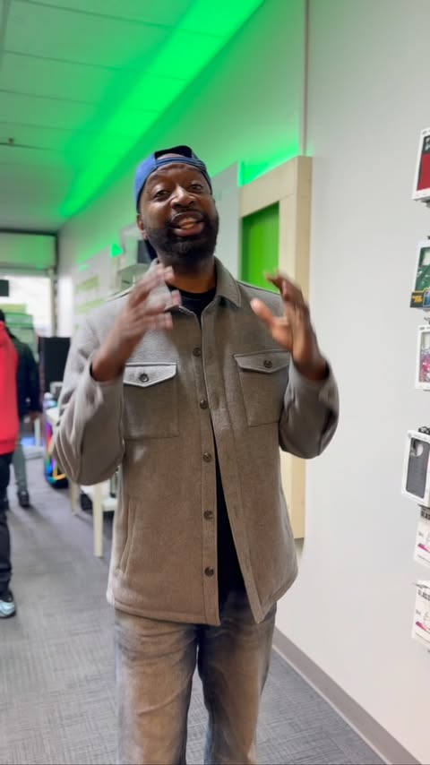 Instagram post by @rickonia for Cricket Wireless. Caption reads: [...] the love today. 🧡
Huge thanks to....