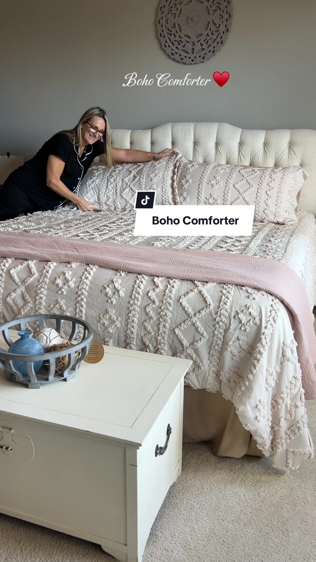 TikTok post by @lisarobinson145 for Bedsure Home. Caption reads: Worth the wait! This Boho comforter set is soft,....