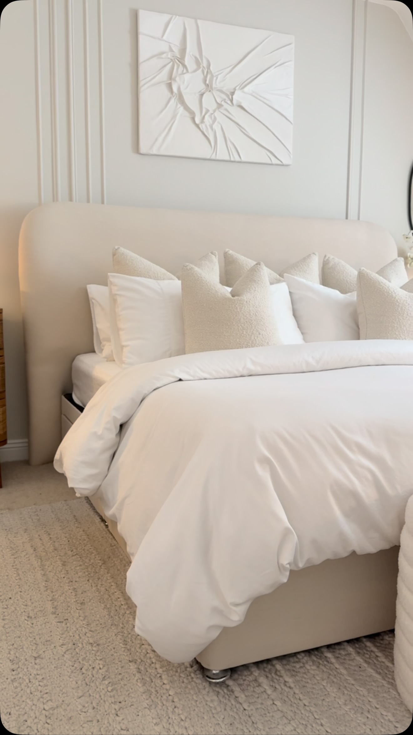 Instagram post by @cb_loves_interiors_20 for Hampton and Astley. Caption reads: l u x u r y 🤍
-
Fresh new bedding has to be the....