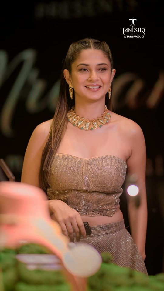 Instagram post by @jenniferwinget1 for Tanishq. Caption reads: @jenniferwinget1 transforms Mriganka’s....