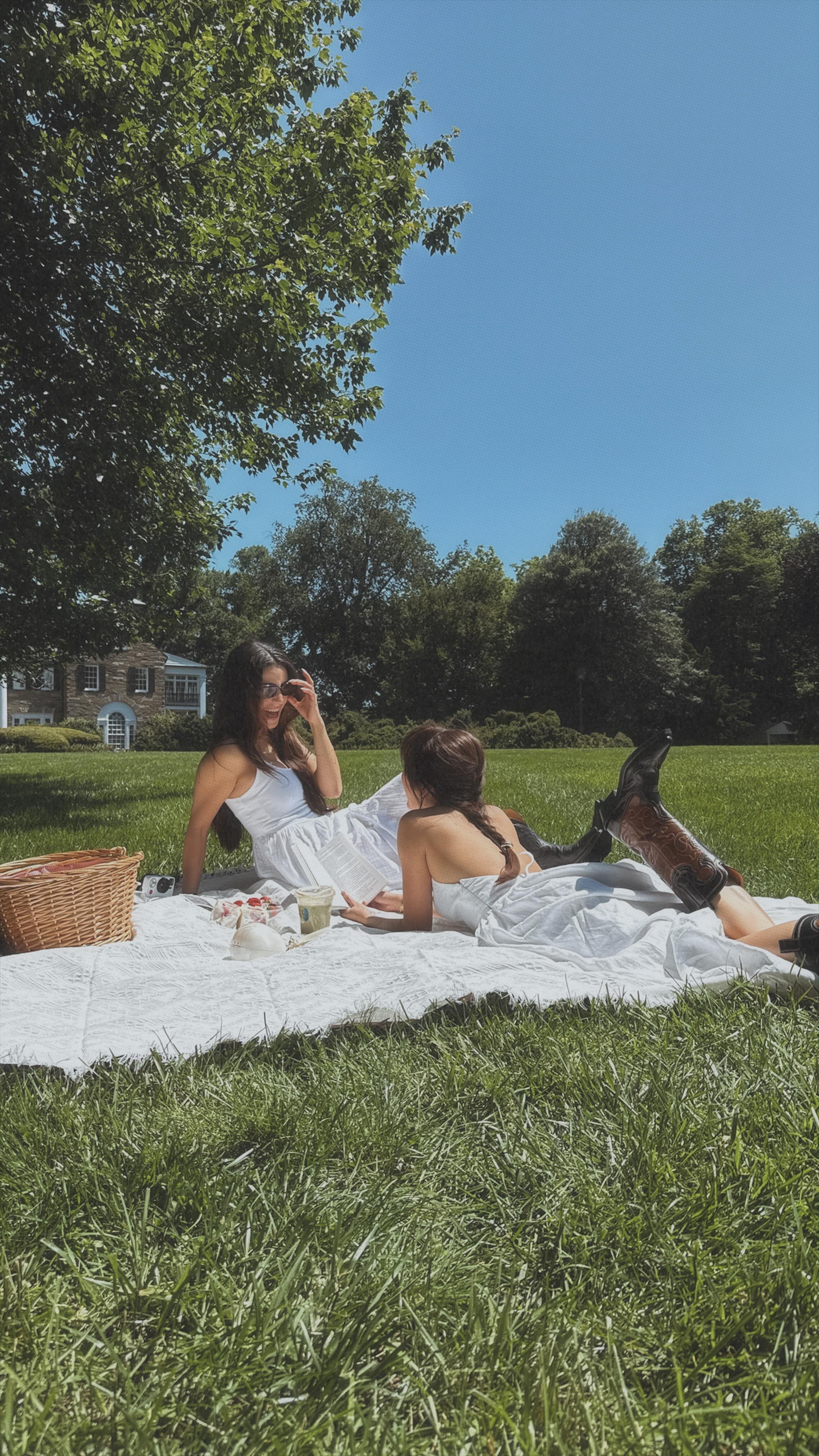 Instagram post by @silagunce for Oishii. Caption reads: As summer is approaching, what a better way than....